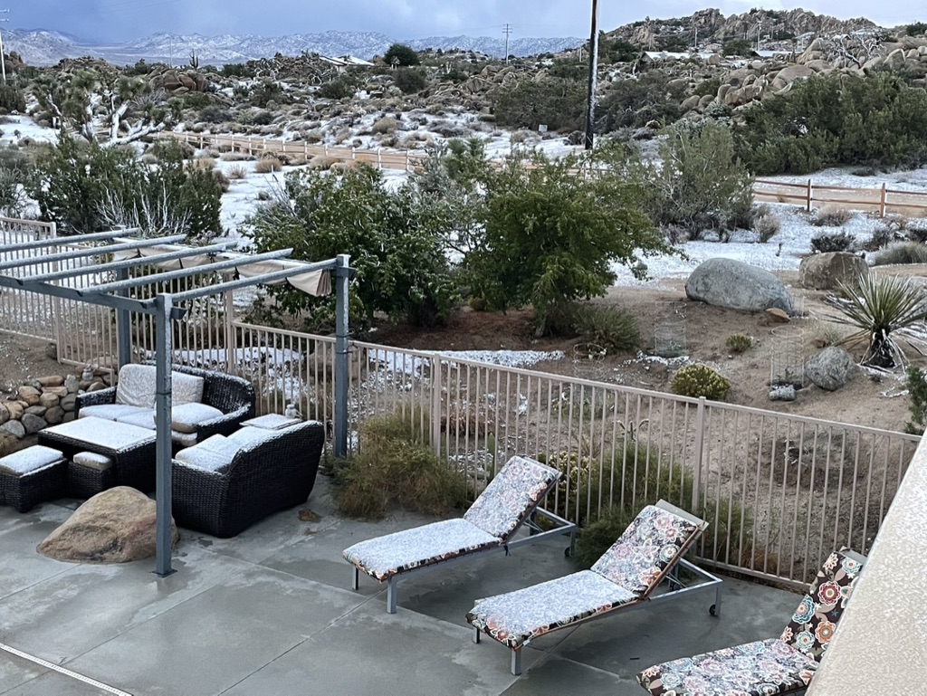 Yes ,we had snow in Yucca Valley in November!